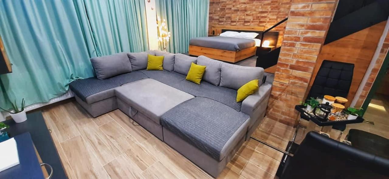 Alexander Apartment セレス エクステリア 写真