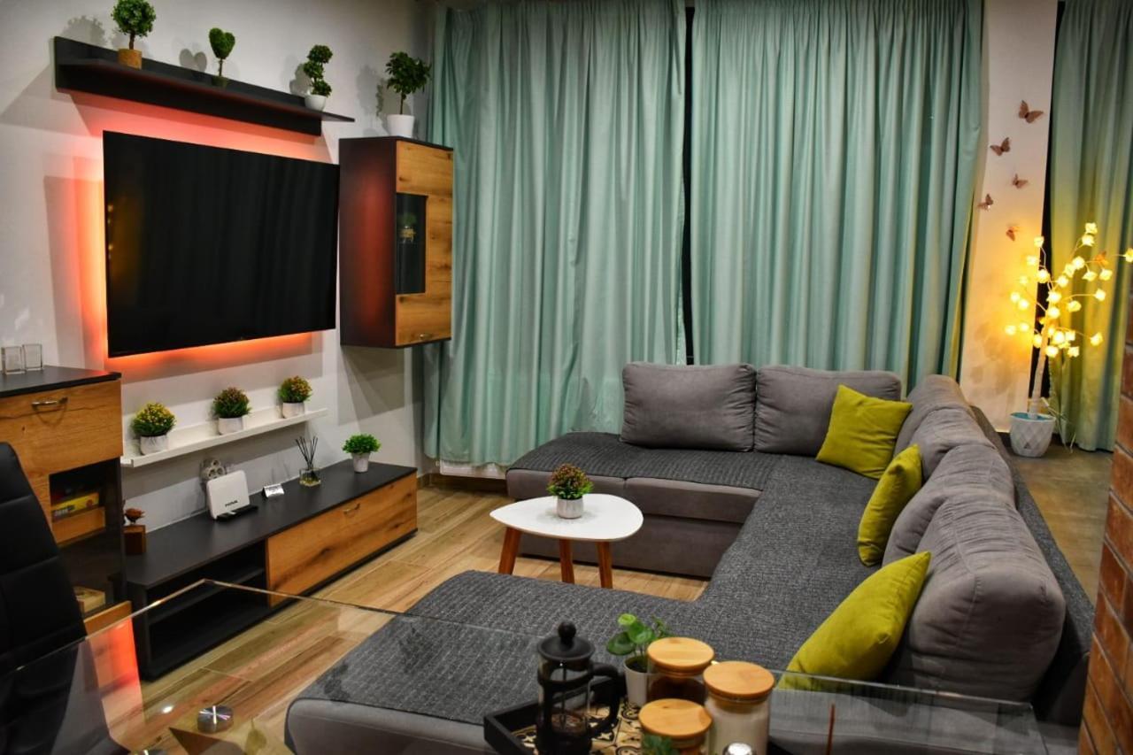 Alexander Apartment セレス エクステリア 写真