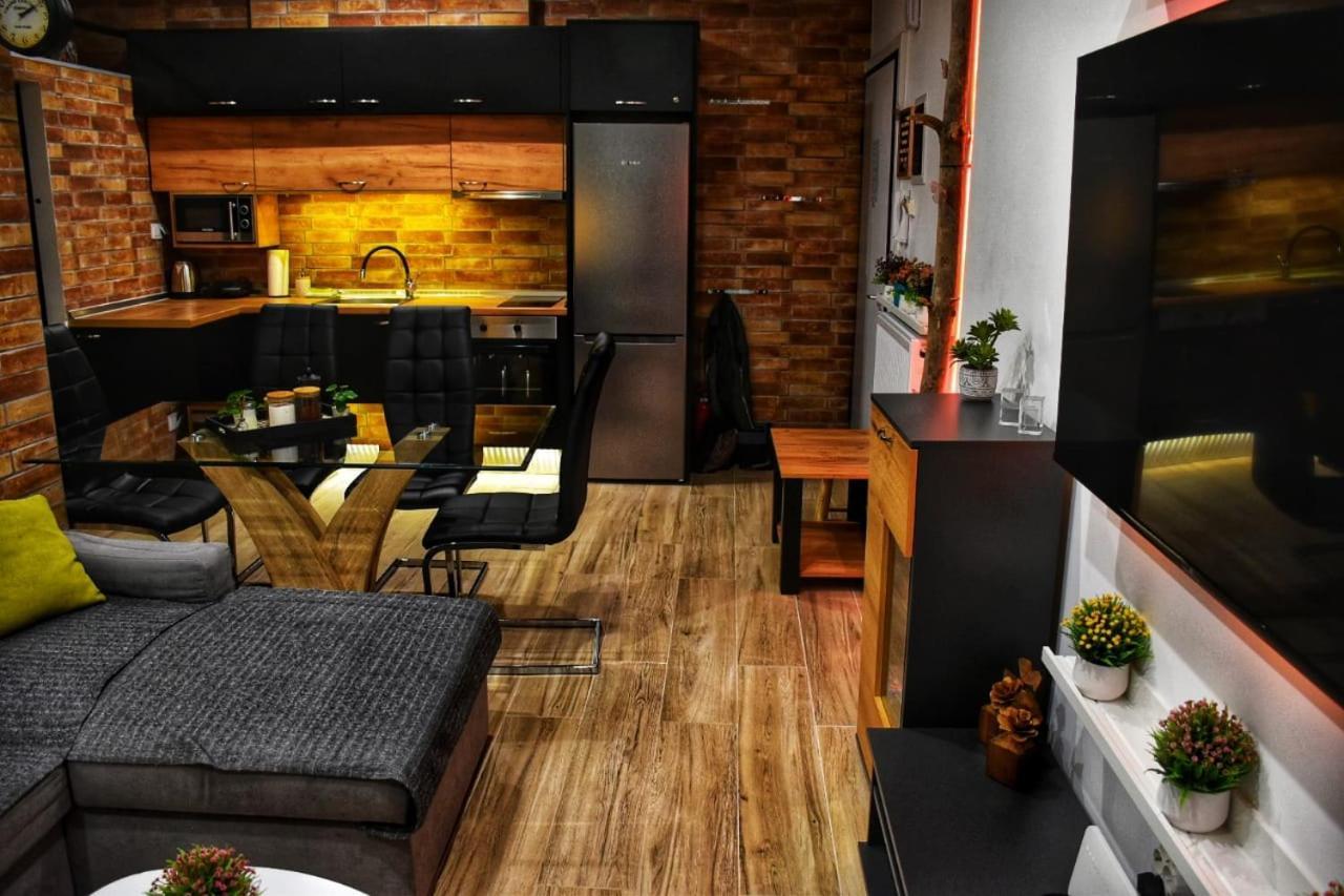 Alexander Apartment セレス エクステリア 写真